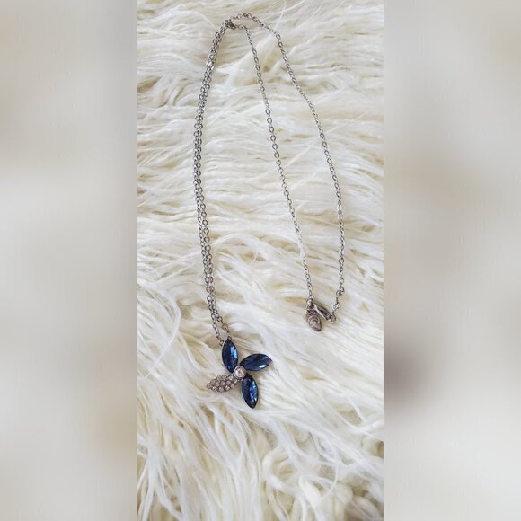 Long Thin Silver Chain ⛓️ Necklace With Crystals And Dazzling Stones Pendant. 🌴 - Picture 3 of 6